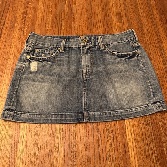7 For All Mankind distressed denim mini skirt, size 29 - Picture 1 of 10
